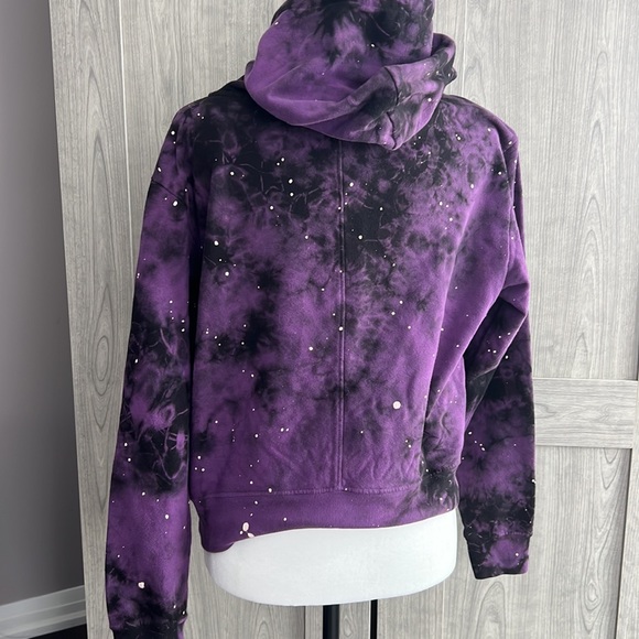 CHRLDR Crop Pullover Hoodie - Picture 5 of 7